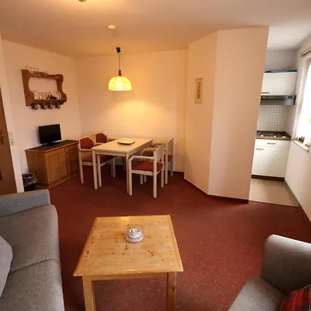 Apartment 04 - Ferienresidenz Roseneck, Mit Schwimmbad In Bei Feldberg *